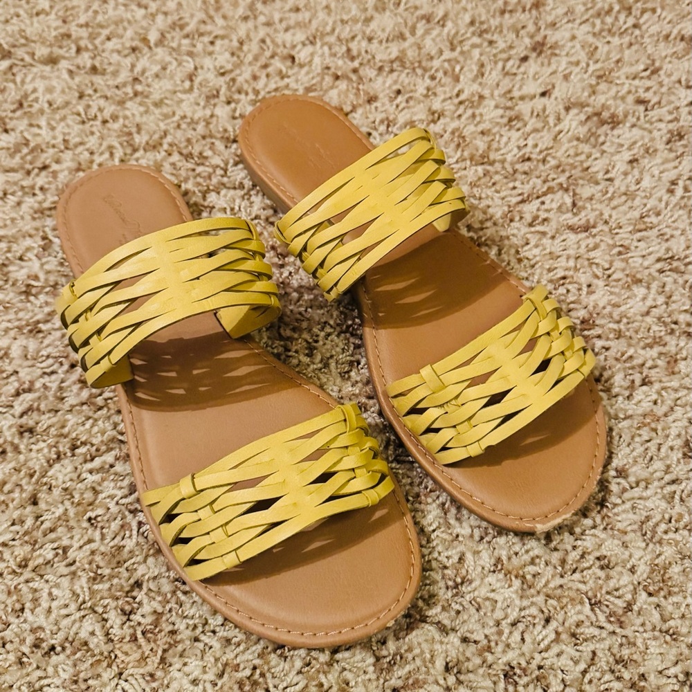Universal Thread Yellow Woven Sandals